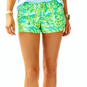 Lilly Pulitzer Walsh Shorts Size 8